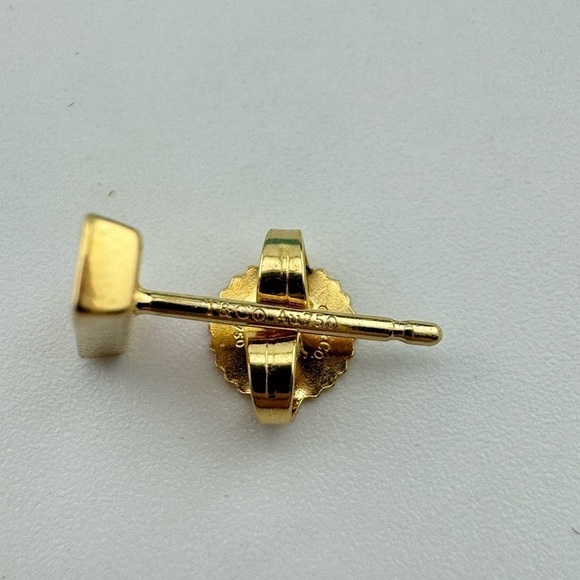 Tiffany & Co. Paloma's Studio Bar Earrings in 18k Gold with Baguette Rubellites - Picture 4 of 5